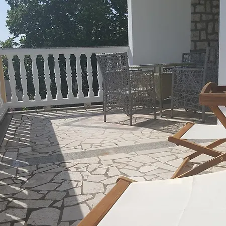 Appartamento In 27505 Novi Vinodolski